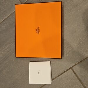 AUTHENTIC HERMES PARIS JEWELRY GIFT BOX 7.5"×6.5"×1.5" & CARD